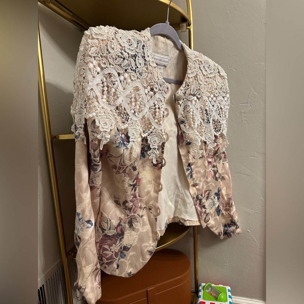 Jessica McClintock Cream Floral Lace Button-Up Blouse